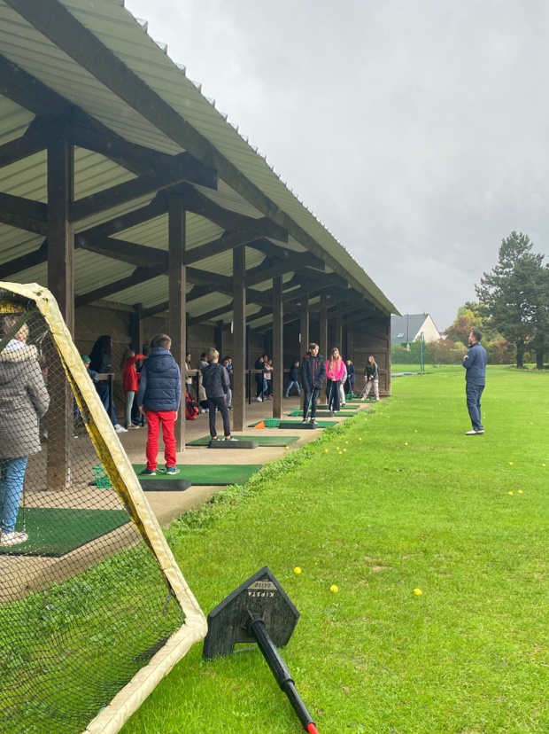 Séances de golf pour les CM2 