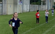 Les CE2 participent à la course d’endurance au stade Kieffer